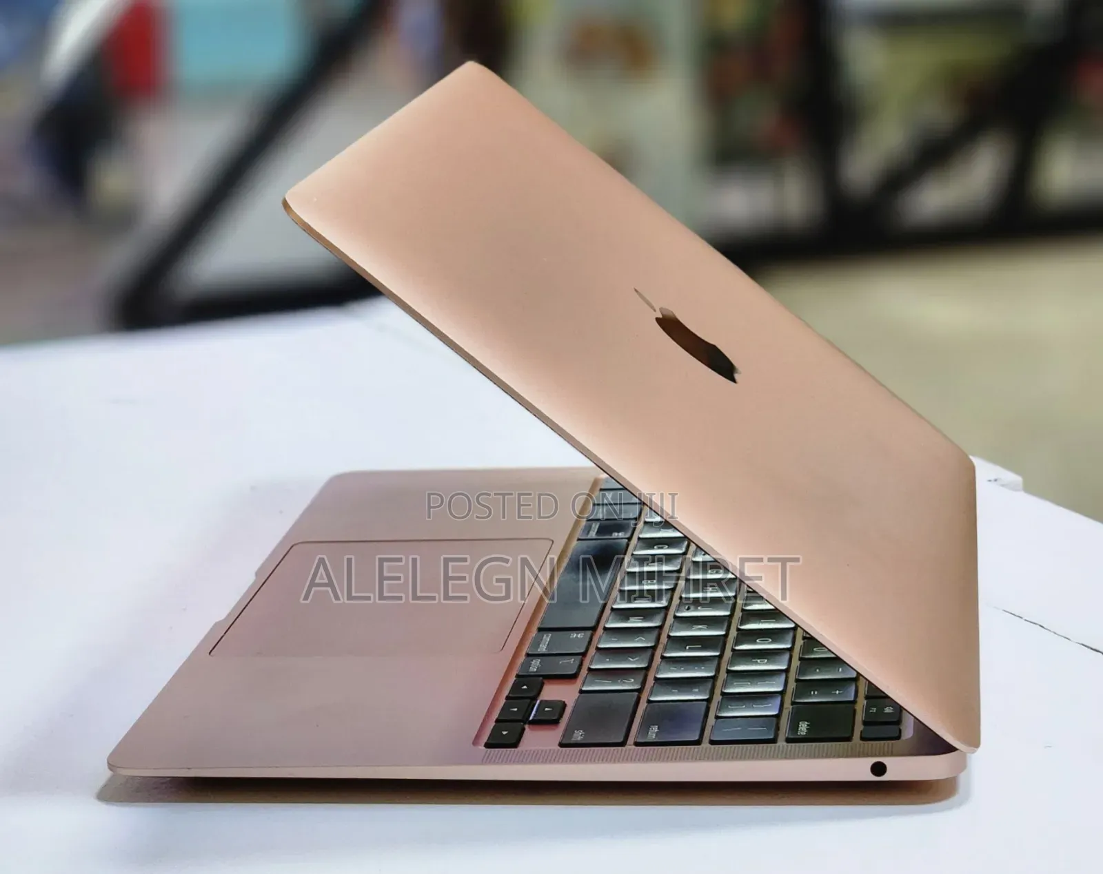 New Laptop Apple MacBook Air 8GB Apple M1 SSD 256GB