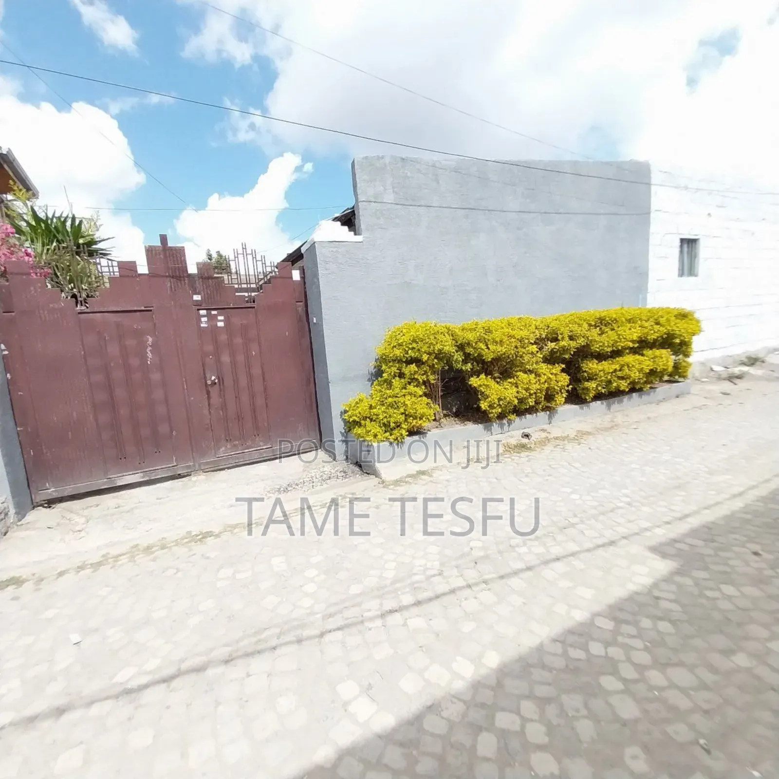 3bdrm House in ወሰን, Bole for sale