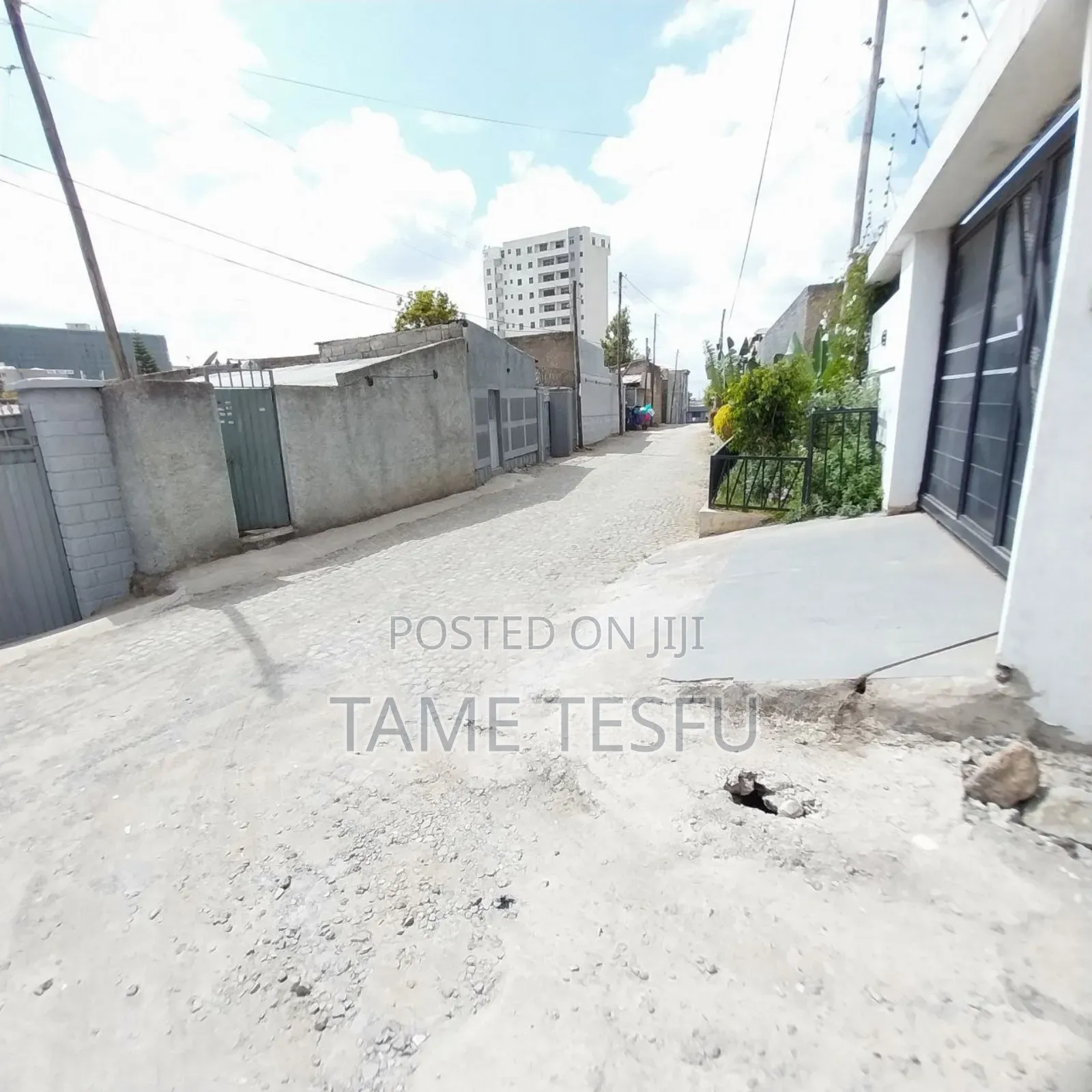 3bdrm House in ወሰን, Yeka for sale