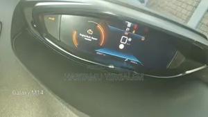 Peugeot 5008 2021 White