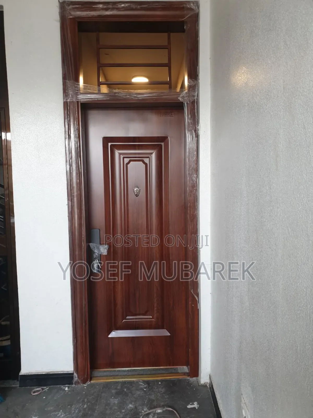 የገና ልዩ ቅናሽ በቪክቶር በር Victor Door