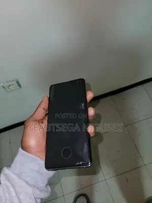 Photo - Samsung Galaxy S10 Plus 512 GB White