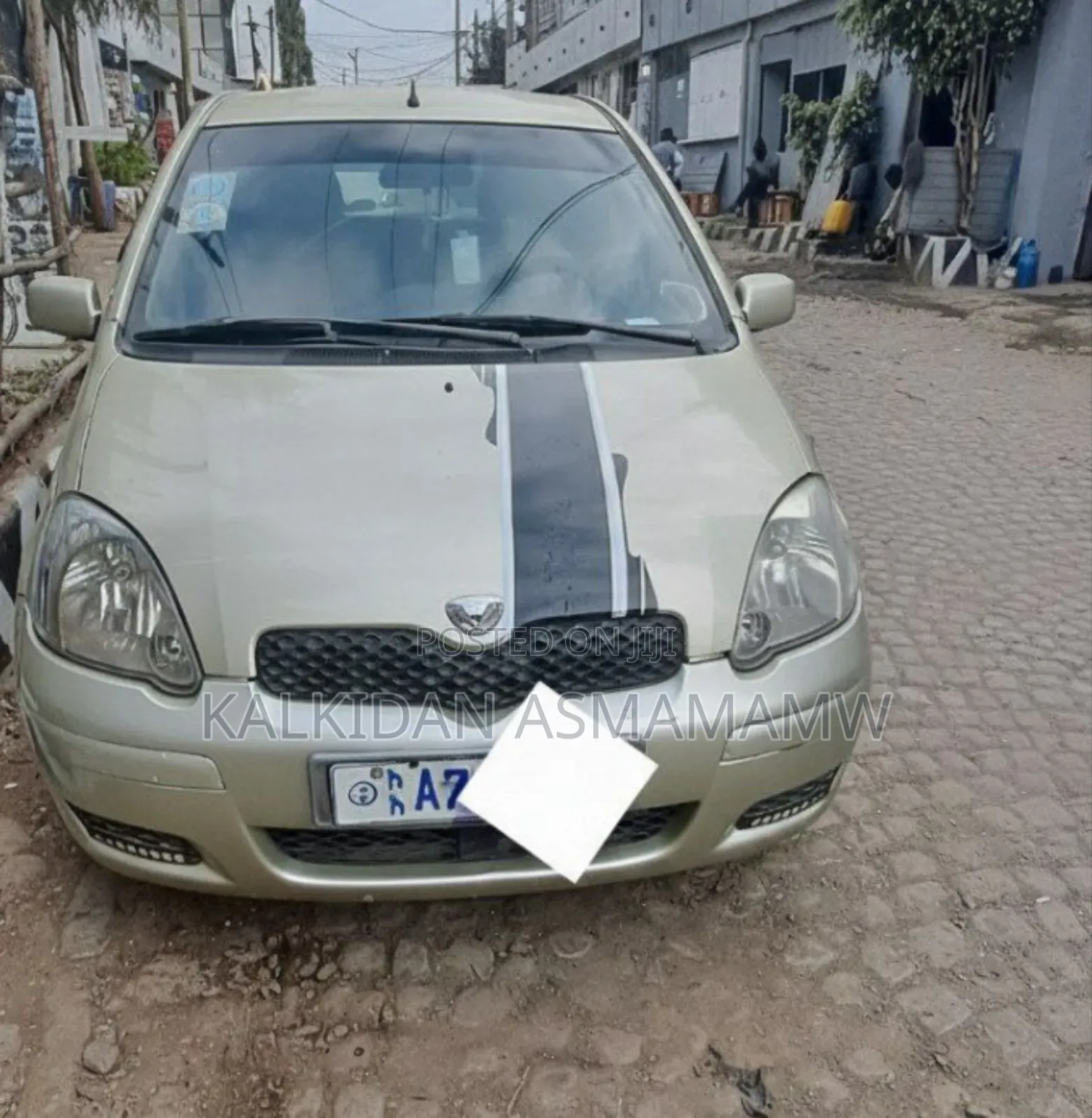 Toyota Vitz 2002 Silver