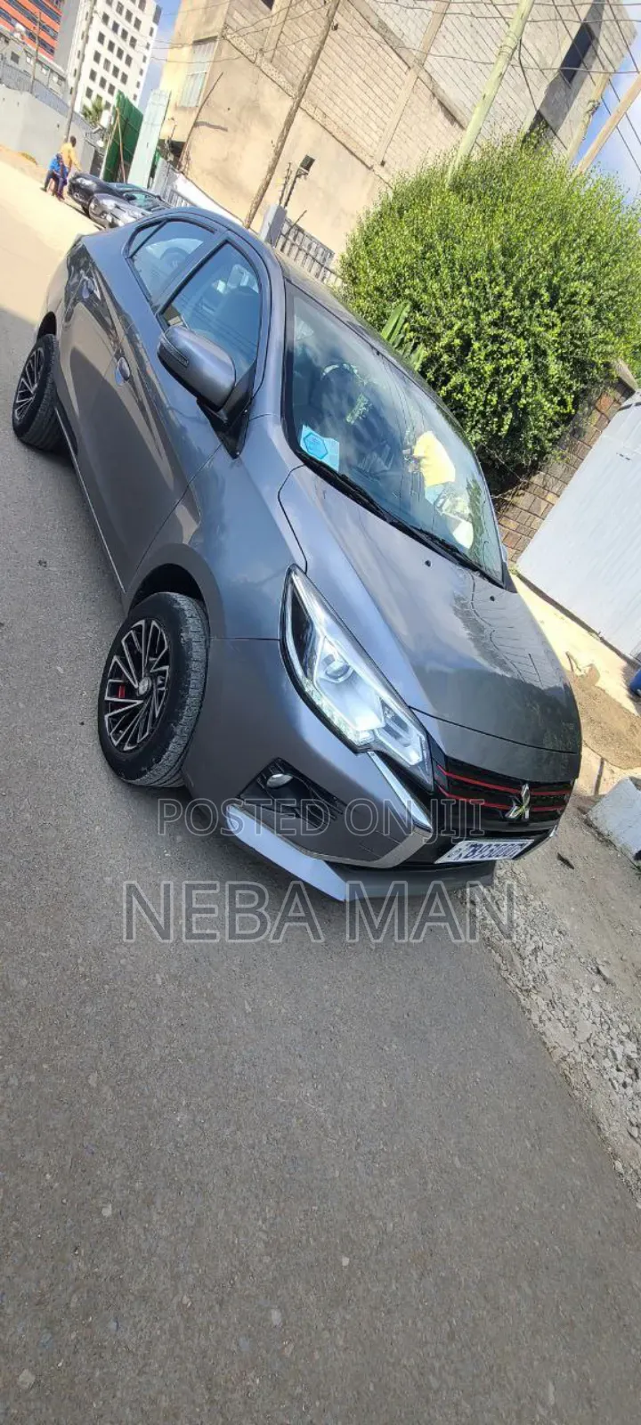 Mitsubishi Attrage 2021 Silver