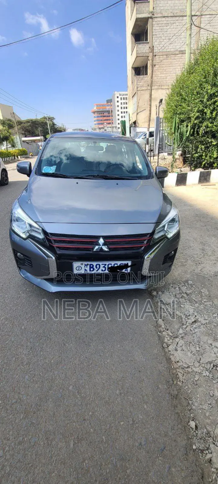 Mitsubishi Attrage 2021 Silver