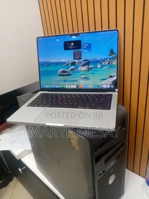 New Apple MacBook Pro 2023 M3 14-Inch 16GB Intel Core M3 SSD 512GB