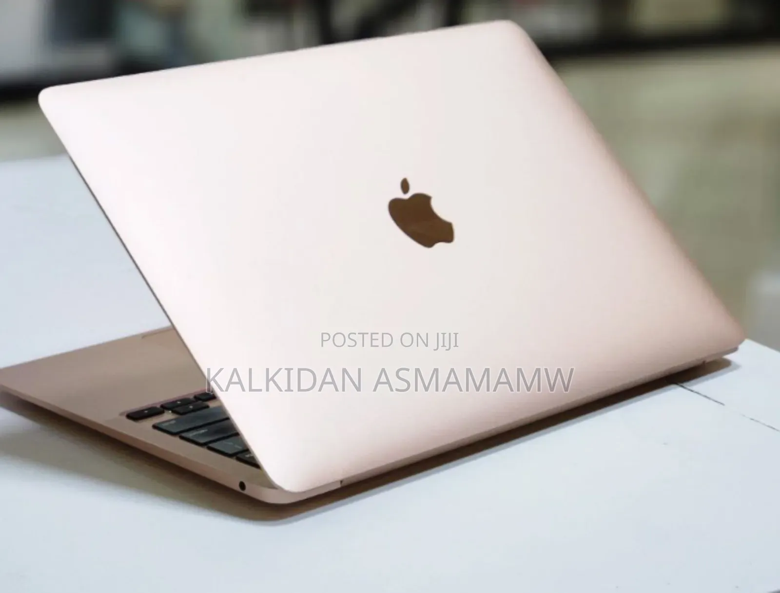 New Laptop Apple MacBook Air 2020 8GB Apple M1 SSD 256GB