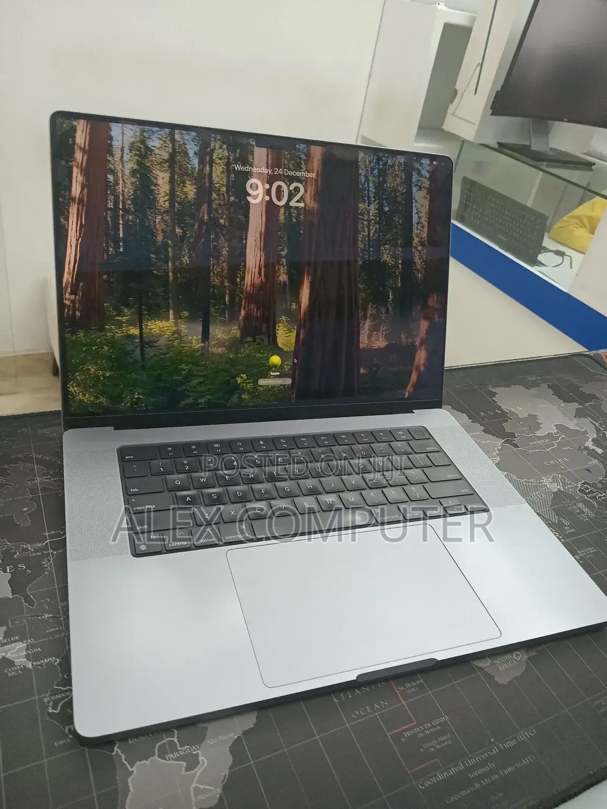 New Laptop Apple MacBook Pro 64GB Apple M1 Max SSD 1T