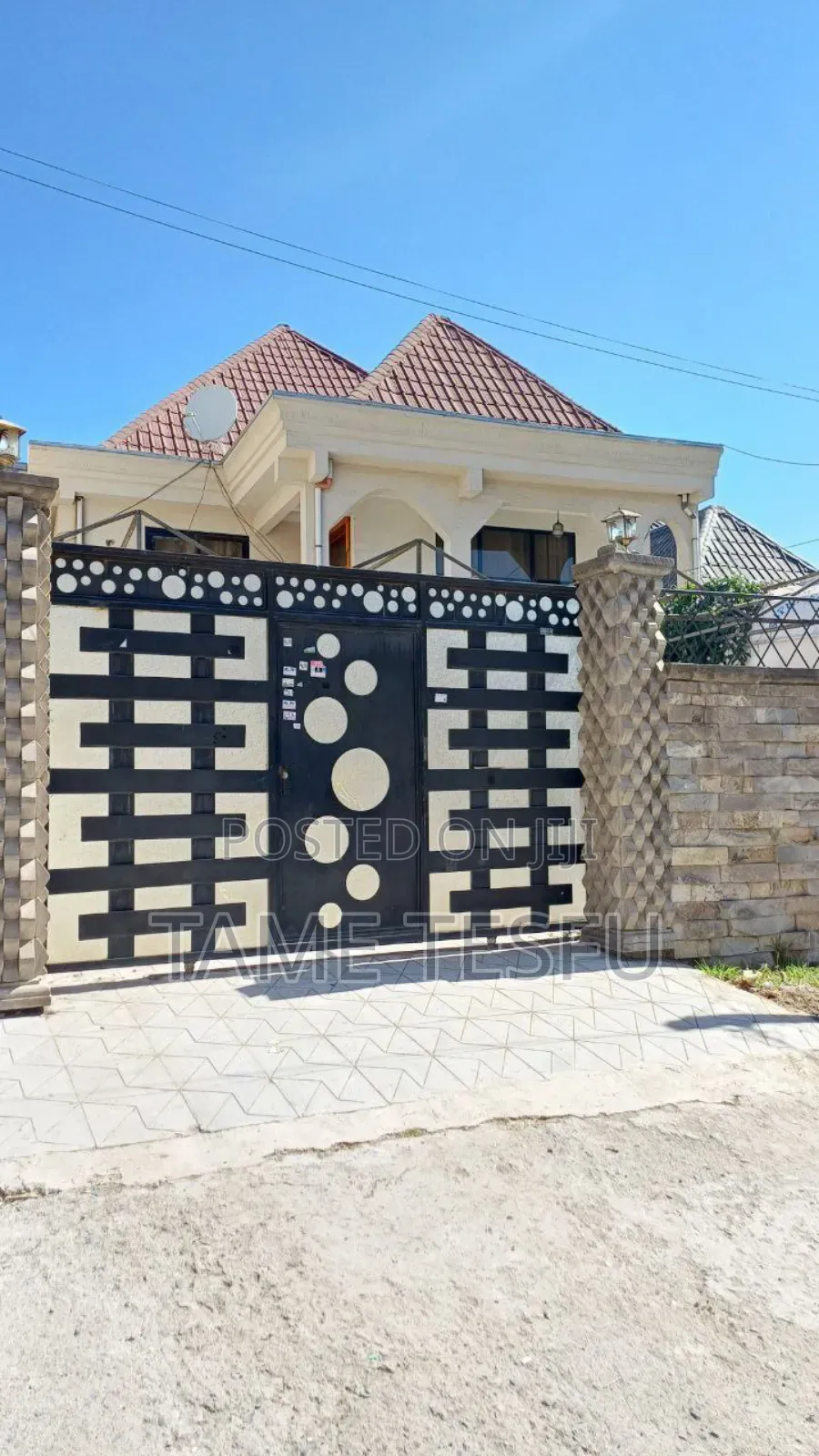 Furnished 4bdrm Villa in ጃክሮስ, Bole for sale