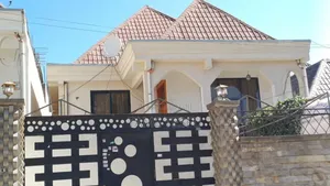 Furnished 4bdrm Villa in ጃክሮስ, Bole for sale