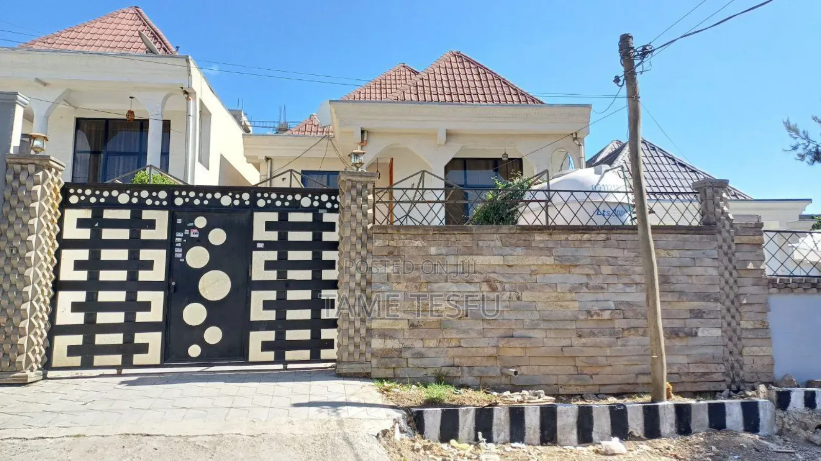 Furnished 4bdrm Villa in ጃክሮስ, Bole for sale