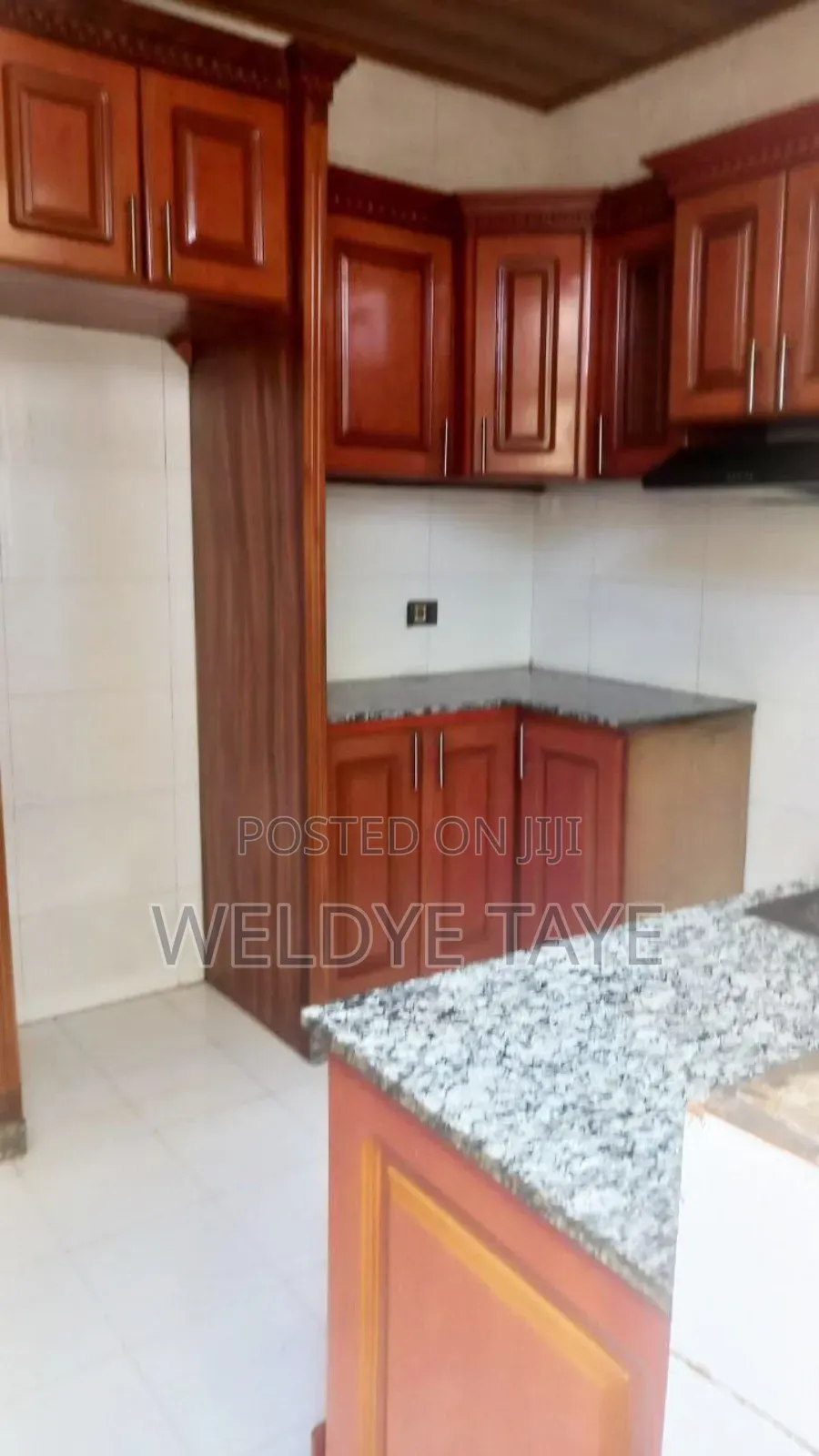 Furnished 5bdrm House in Bole for sale