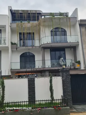Furnished 8bdrm House in Bole for sale