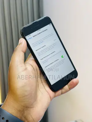 Photo - Apple iPhone 8 64 GB Black