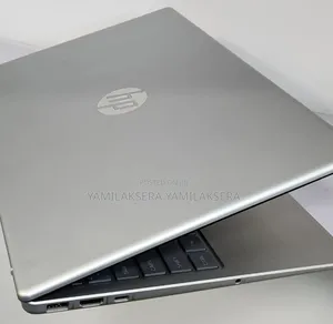 New Laptop HP Stream Notebook 8GB AMD Ryzen 3 SSD 256GB