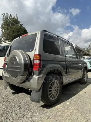 Mitsubishi Pajero Mini 2002 Silver