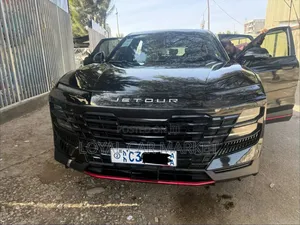 Photo - Jetour Dashing 2022 Black