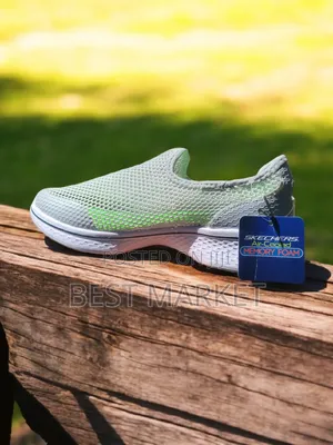 Photo - Sketchers for Woman