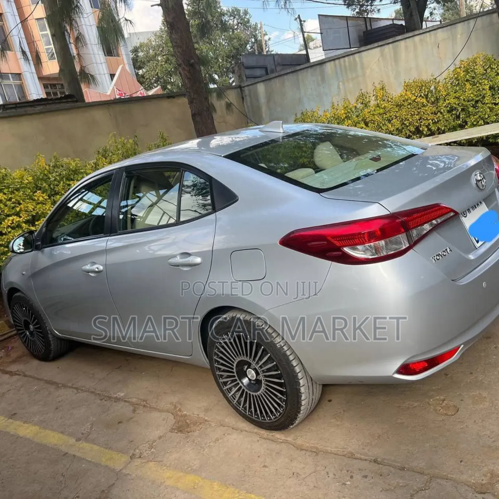 Toyota Yaris 2020 Silver