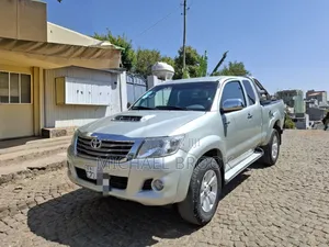 Toyota Hilux 2008 Silver