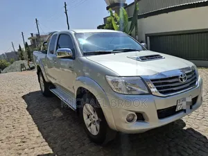 Toyota Hilux 2008 Silver