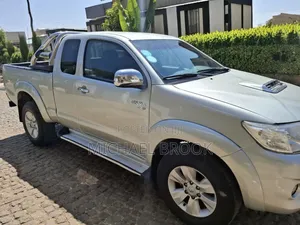 Toyota Hilux 2008 Silver