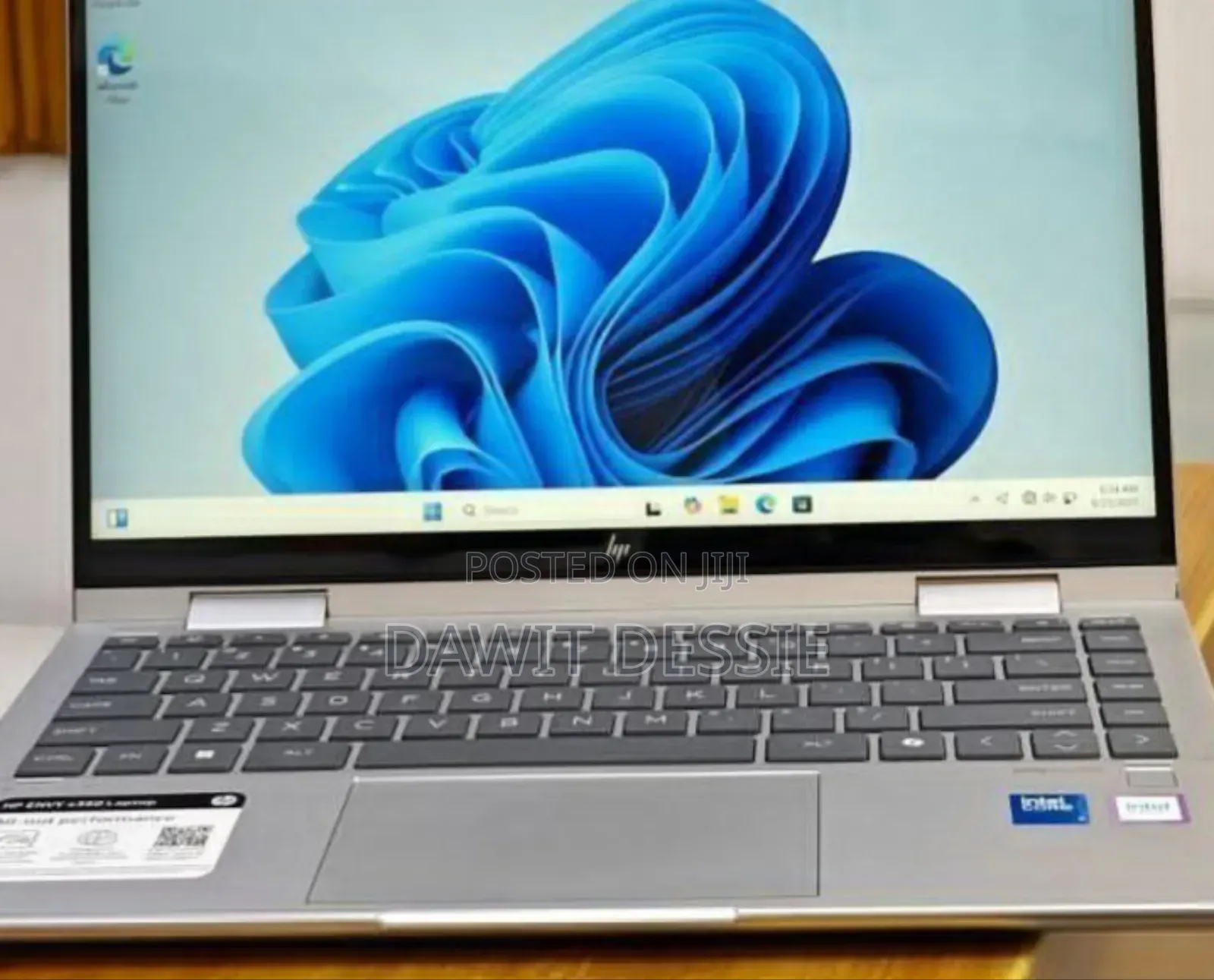 New Laptop HP Envy X360 16GB Intel Core 7 SSD 1T