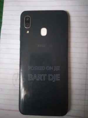 Samsung Galaxy A30 64 GB Black