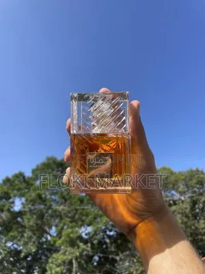 Photo - Khamrah by Lattafa