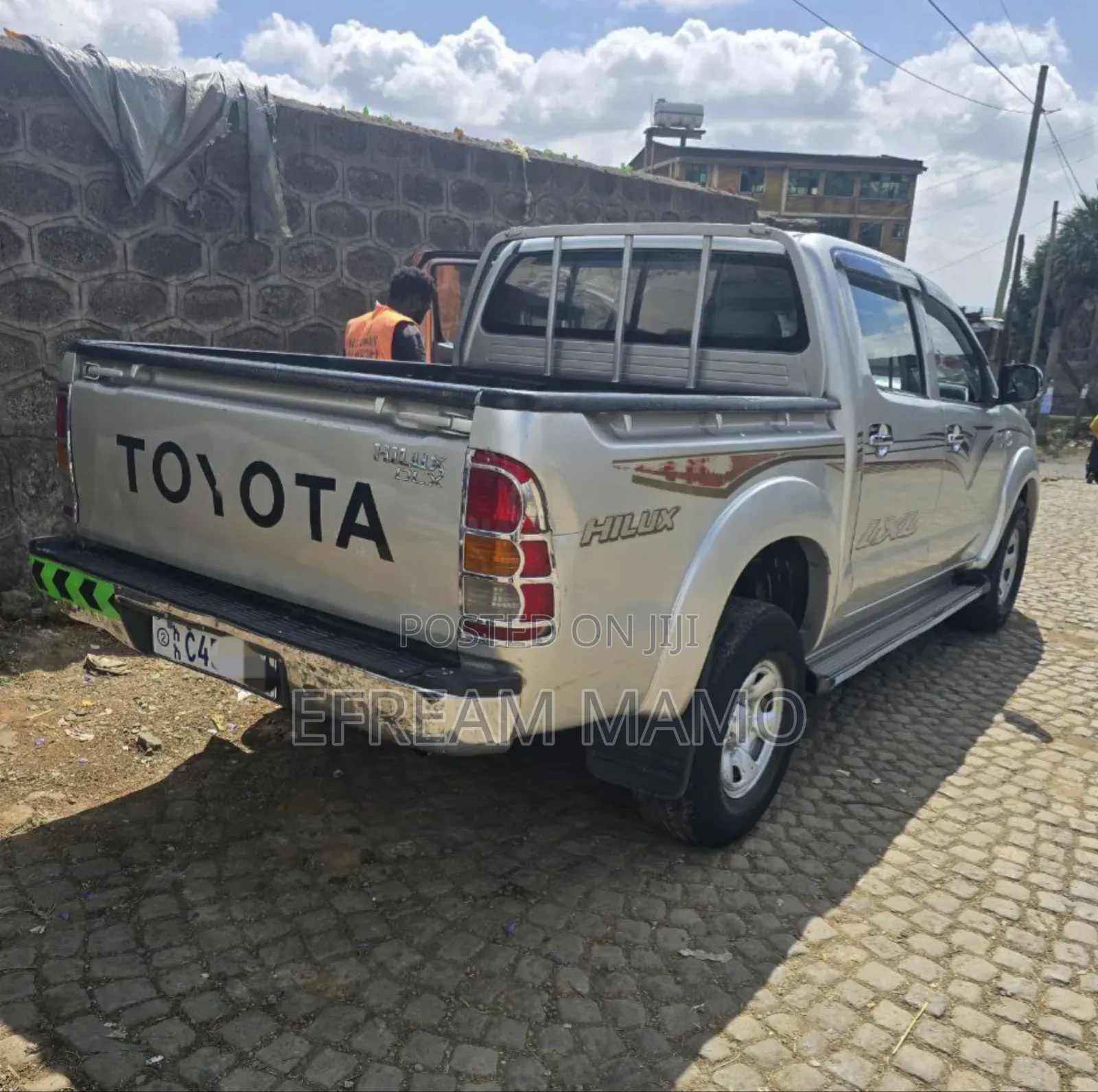 Toyota Hilux 2010 Gold