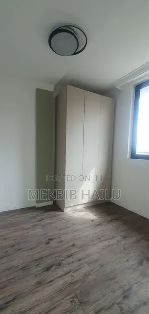 5bdrm House in Semit 72, Bole for rent