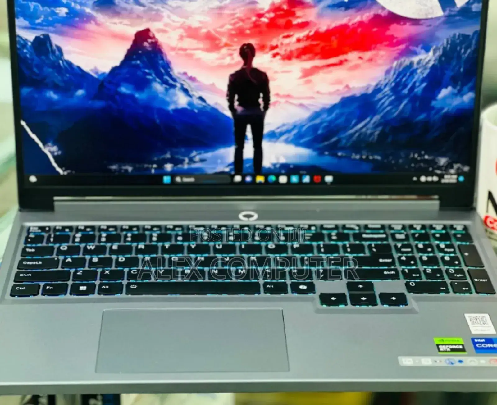 New Laptop Lenovo 16GB Intel Core I7 SSD 1T