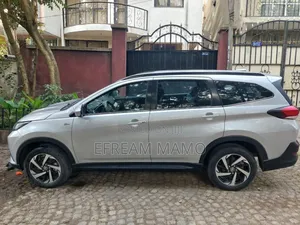 Toyota Rush 2019 Silver