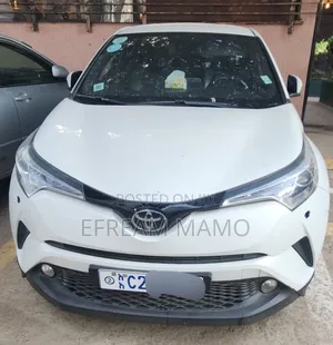 Photo - Toyota C-HR 2021 White
