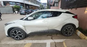Toyota C-HR 2021 White
