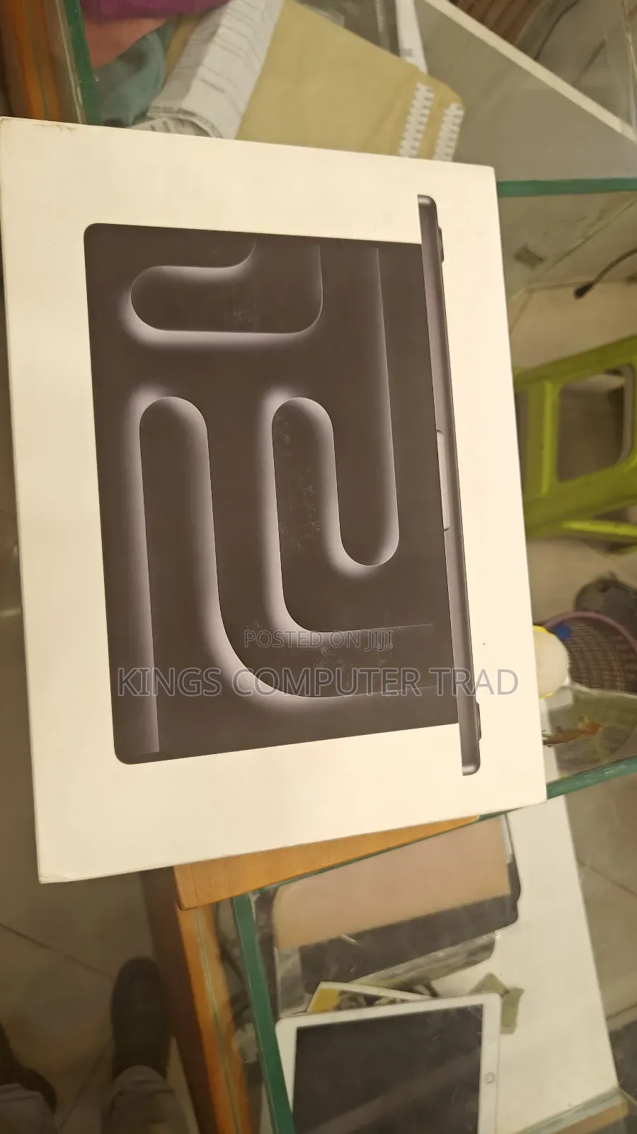 New Laptop Apple MacBook Pro 2024 M4 14-Inch 24GB Apple M4 Pro SSD 1T