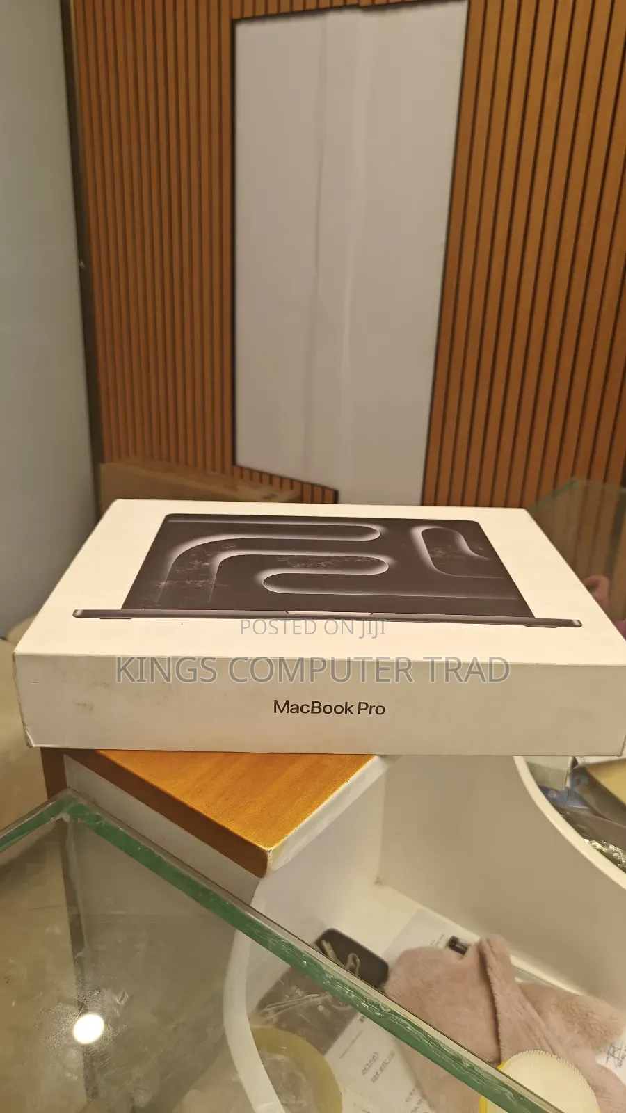 New Laptop Apple MacBook Pro 2024 M4 14-Inch 24GB Apple M4 Pro SSD 1T