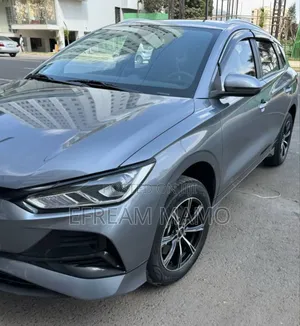 Photo - BYD E2 43 kWh 94 hp FWD 2024 Gray