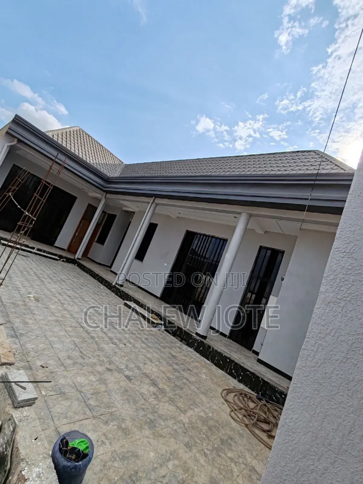 Furnished 5bdrm House in Residential, Oromia-Finfinne for sale