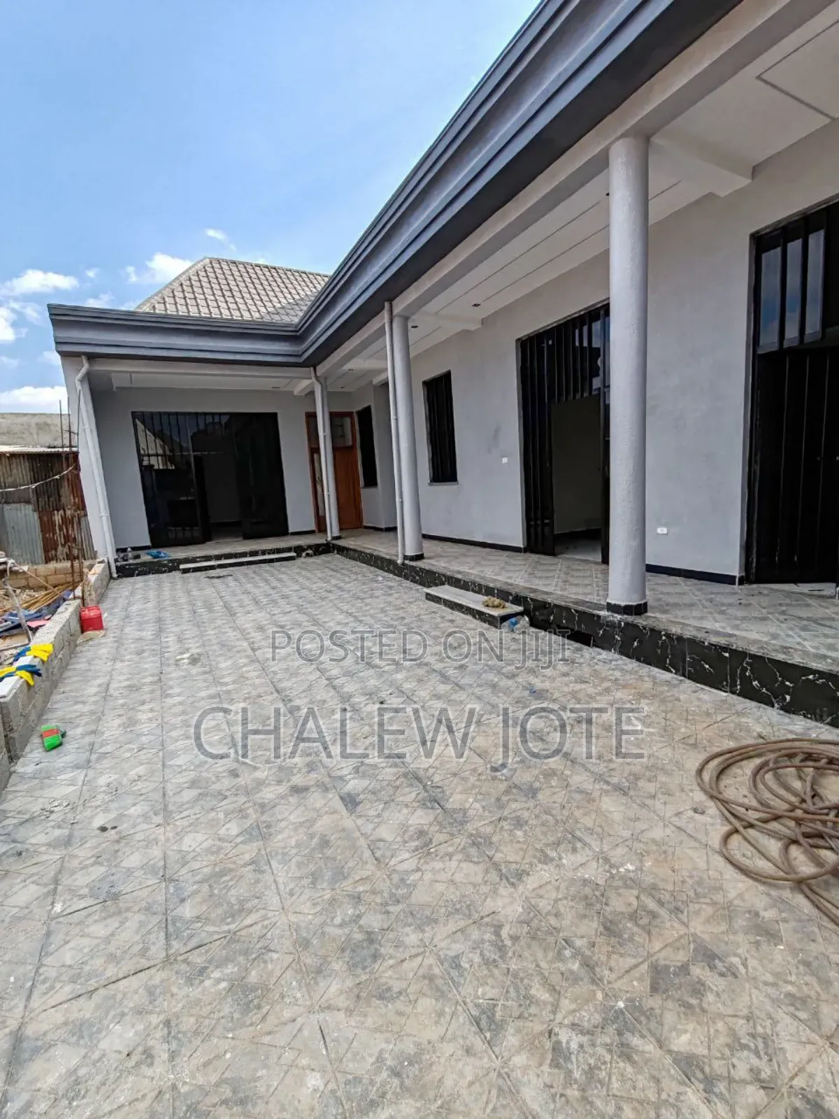 Furnished 5bdrm House in Residential, Oromia-Finfinne for sale