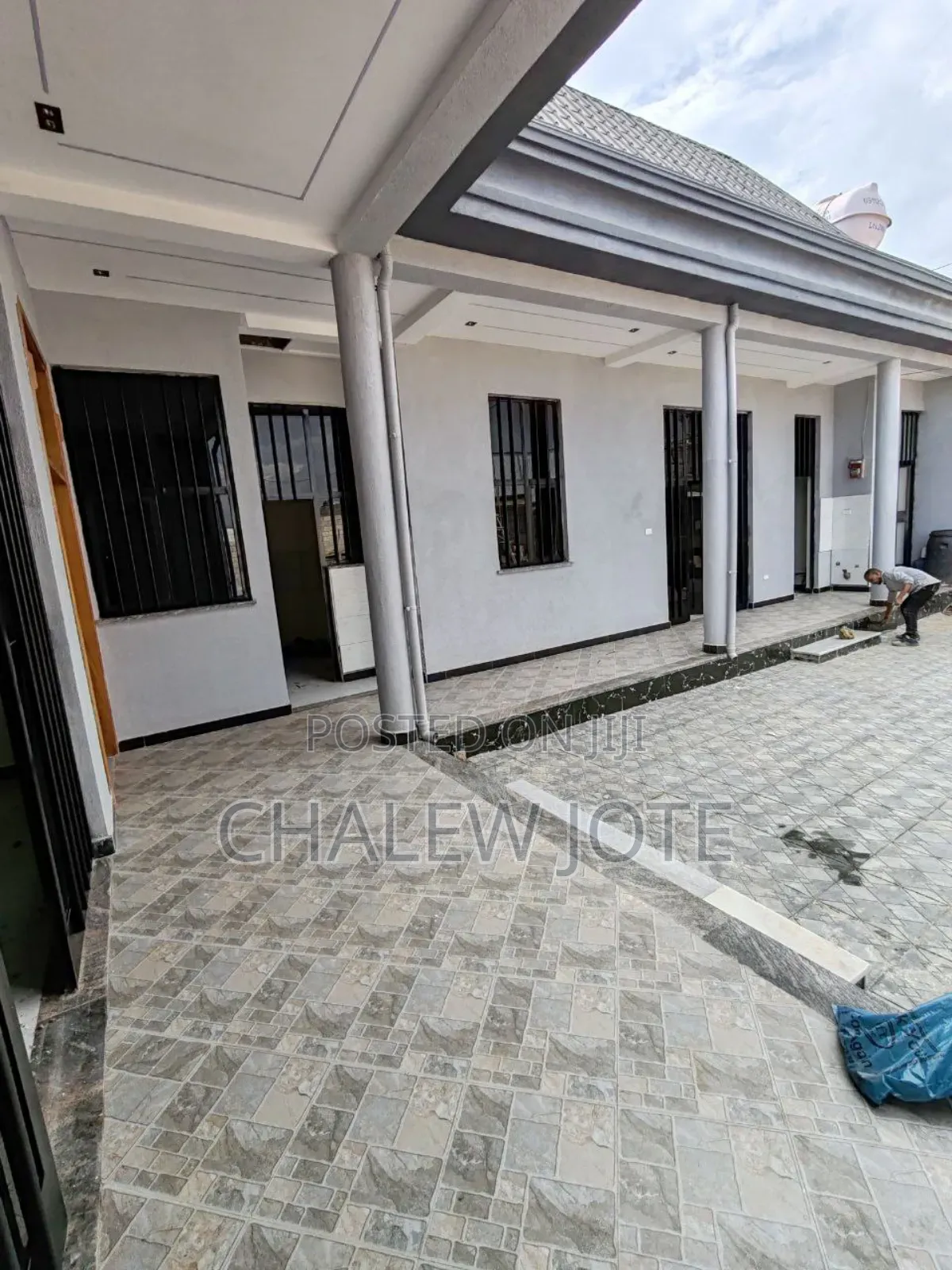 Furnished 5bdrm House in Residential, Oromia-Finfinne for sale