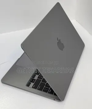 New Laptop Apple MacBook Pro 2023 M2 8GB Apple M2 SSD 256GB