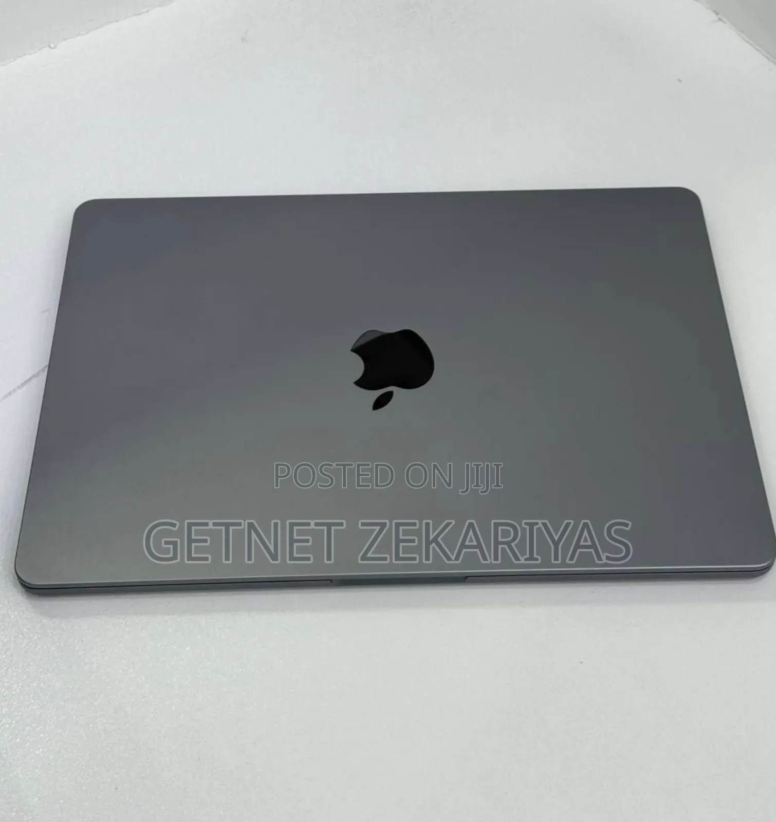 New Laptop Apple MacBook Pro 2023 M2 8GB Apple M2 SSD 256GB
