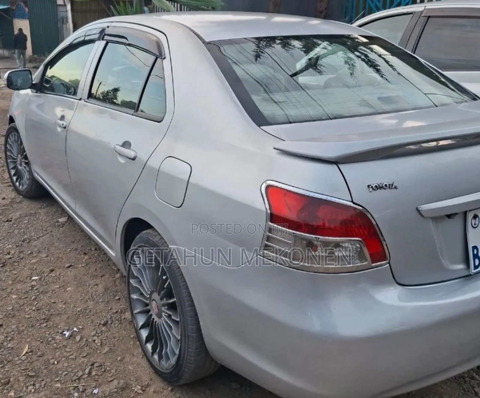Toyota Belta 2010 Silver