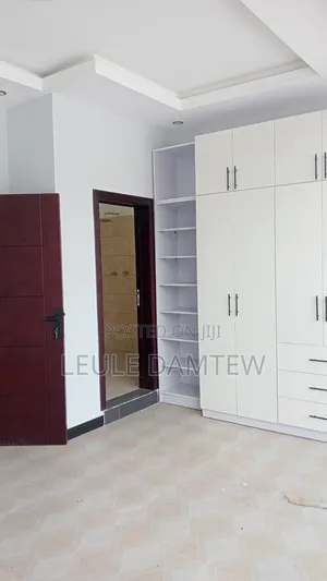 3bdrm Apartment in Shola Area, Yeka for rent