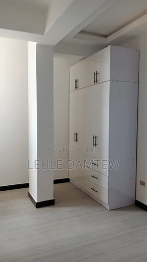 3bdrm Apartment in Shola Area, Yeka for rent