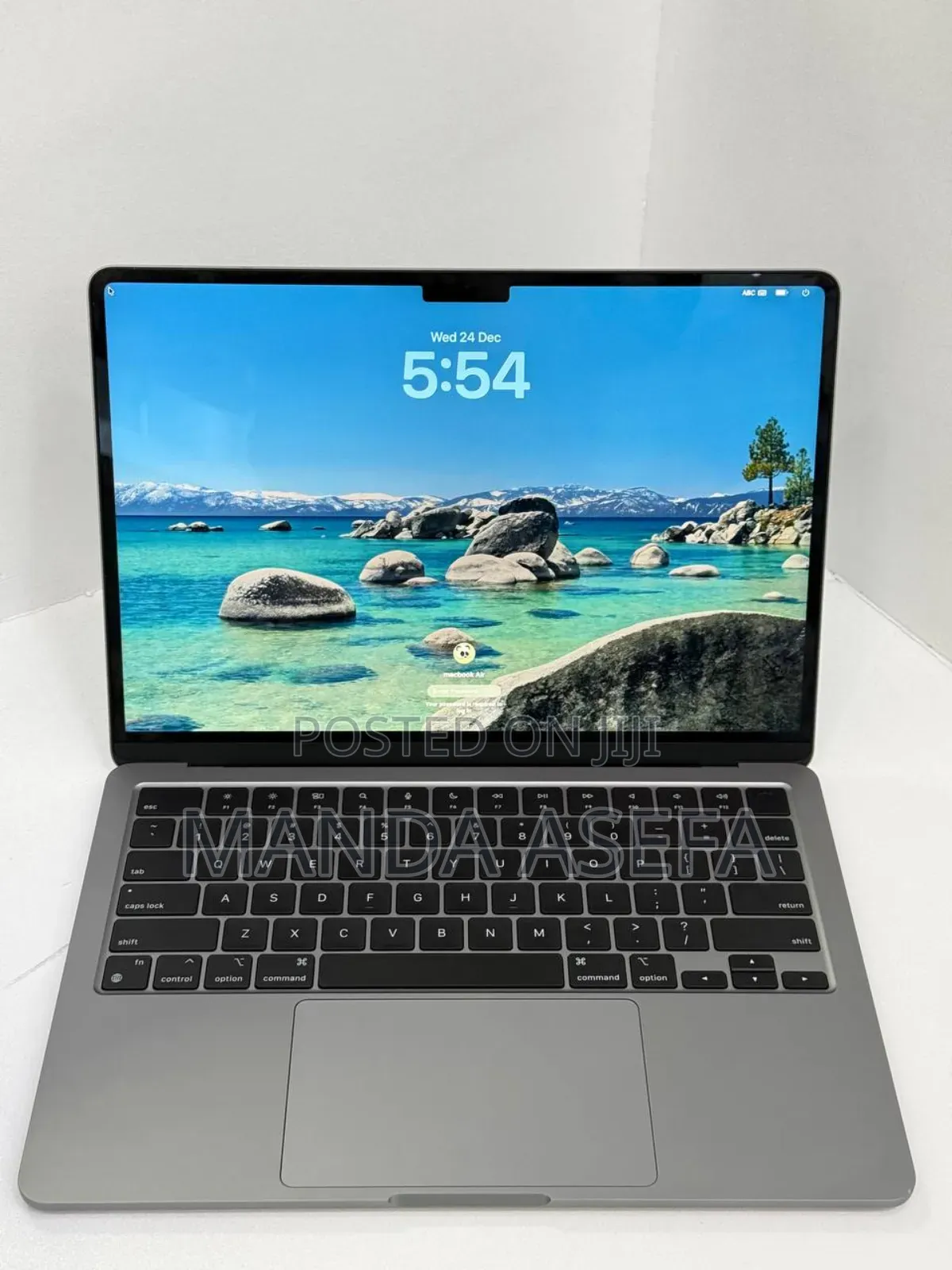 New Laptop Apple MacBook Air 2022 M2 8GB Apple M2 SSD 256GB