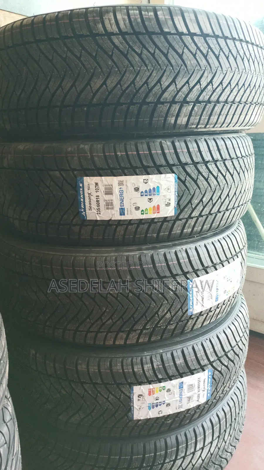235 60 R 18 Triangel Tyre Original