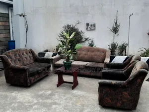 ያገለገለ ሶፋ የ3f (ስሪ ኤፍ )ሶፋ Used Sofa