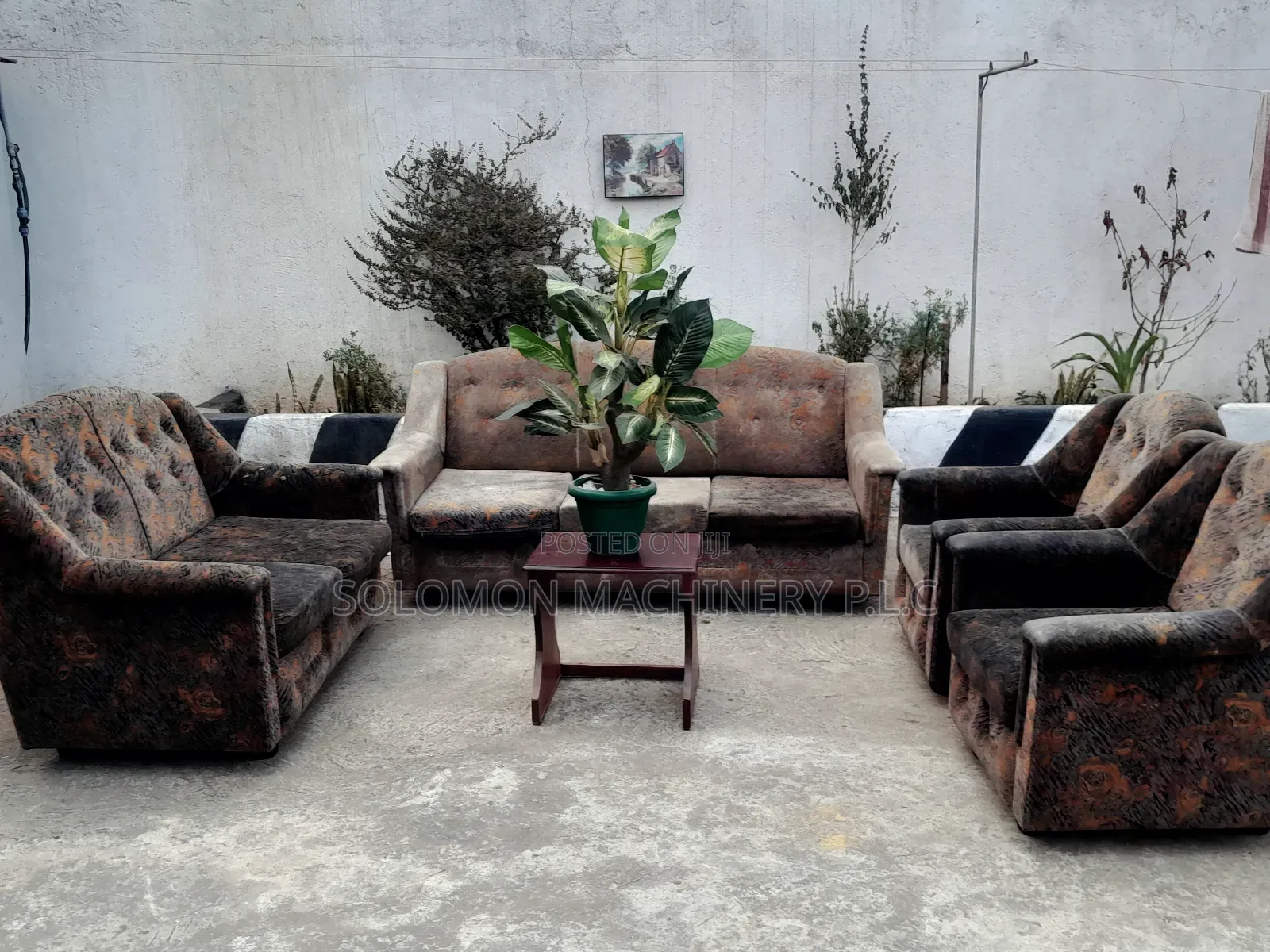 ያገለገለ ሶፋ የ3f (ስሪ ኤፍ )ሶፋ Used Sofa